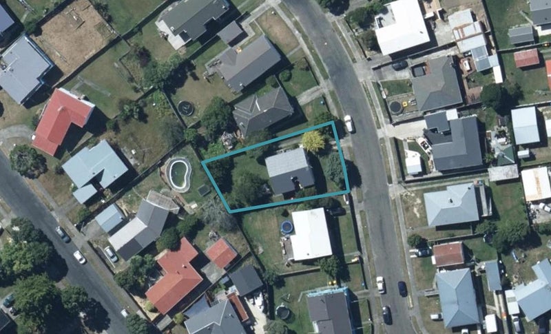 5 Stipulate Place, Ascot Park, Porirua - Carousel 1