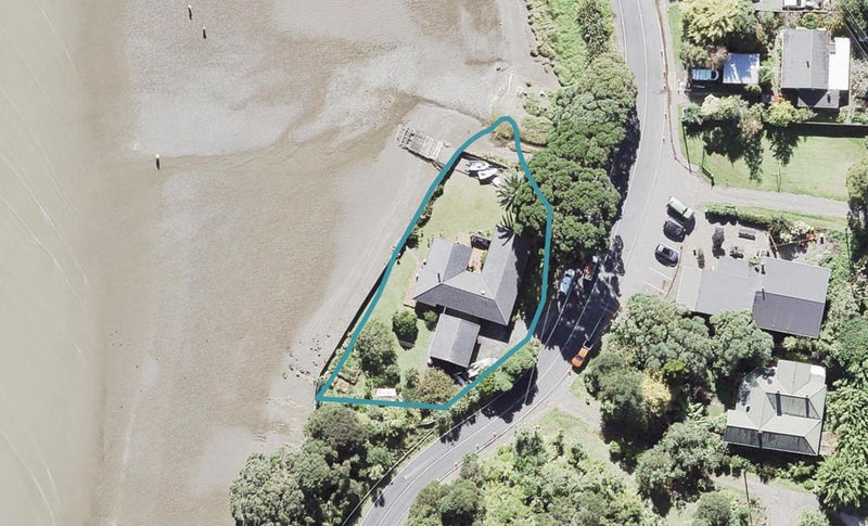 1193 Huia Road, Huia, Auckland - Carousel 1