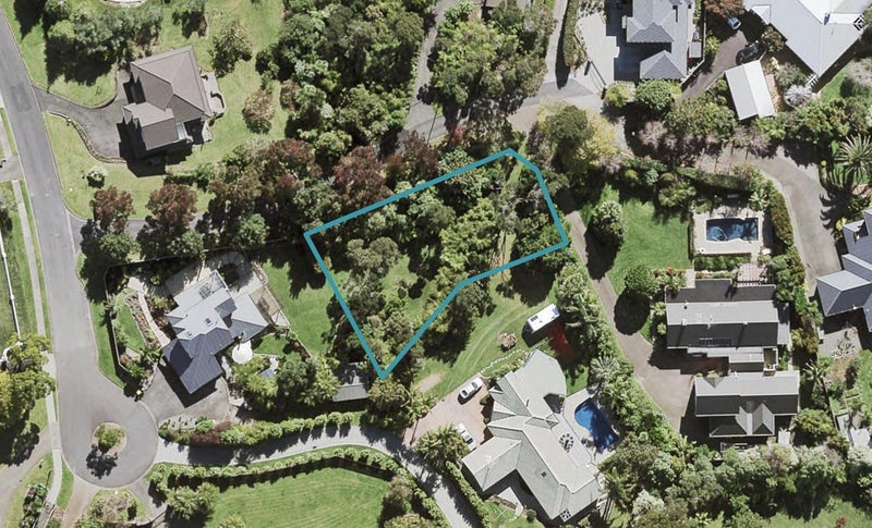 14 Wainoni Heights, Greenhithe, Auckland - Carousel 1