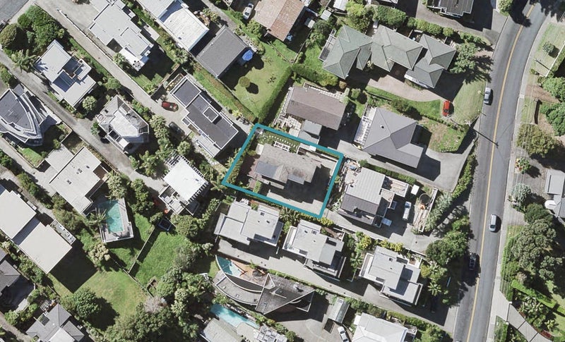 24A Beach Road, Castor Bay, Auckland - Carousel 1