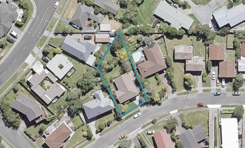 3 Reese Jones Grove, Maungaraki, Lower Hutt - Carousel 1