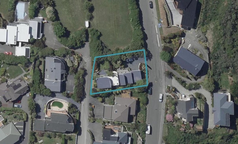 16 Drayton Drive, Mount Pleasant, Christchurch - Carousel 1