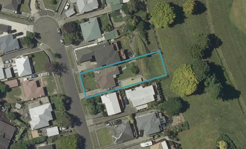 18 Salisbury Avenue, Terrace End, Palmerston North - Carousel 1