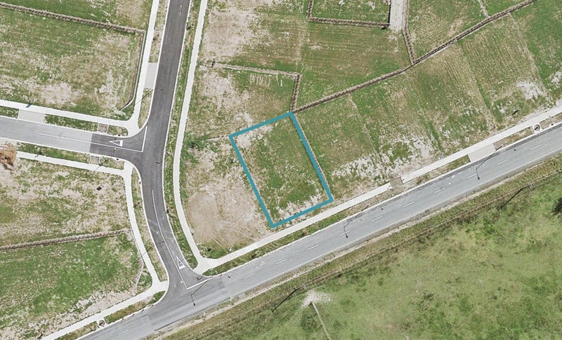 15 Nobilo Road, Kumeu - Carousel 1