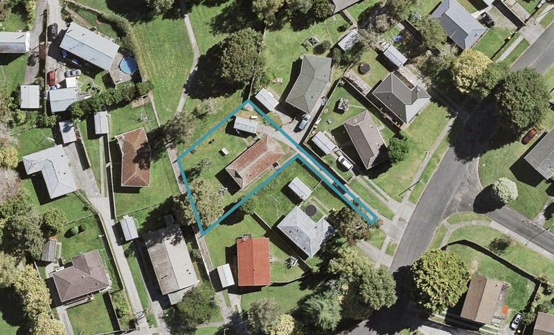 15 Galilee Avenue, Red Hill, Papakura - Carousel 1