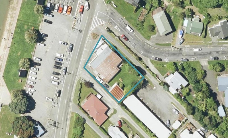 382 Waikawa Road, Waikawa, Picton - Carousel 1