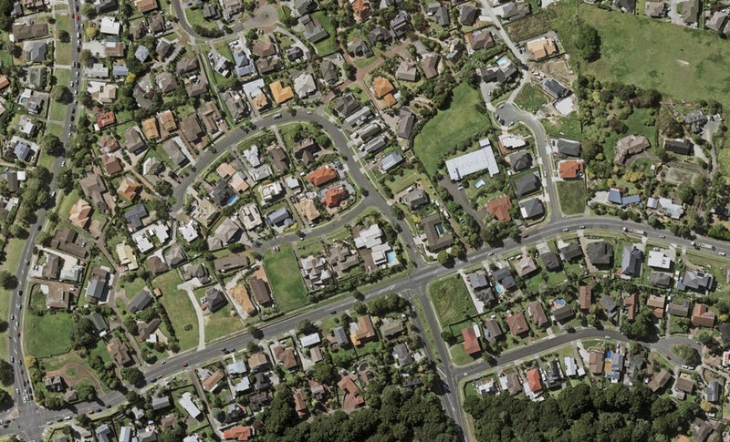 2 Rosewood Place, Goodwood Heights, Auckland - Carousel 1