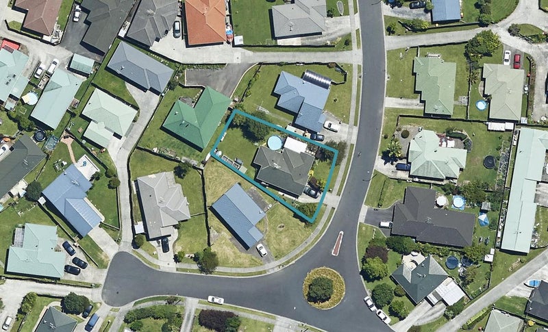 14 Aaron Place, Brookfield, Tauranga - Carousel 1
