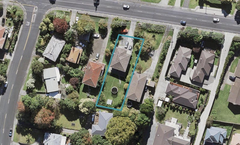 83 Triangle Road, Massey, Auckland - Carousel 1