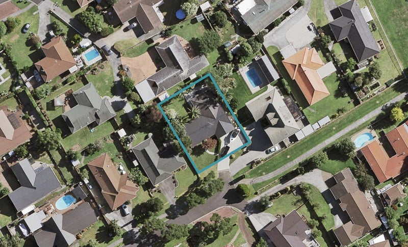 8 Pedlar Place, Conifer Grove, Takanini - Carousel 1
