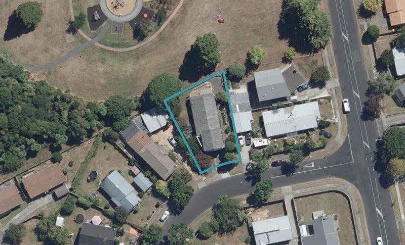 117 Oakfield Crescent, Pukete, Hamilton - Carousel 1