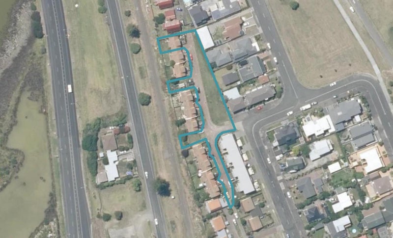 3/198 Charles Street, Westshore, Napier - Carousel 1