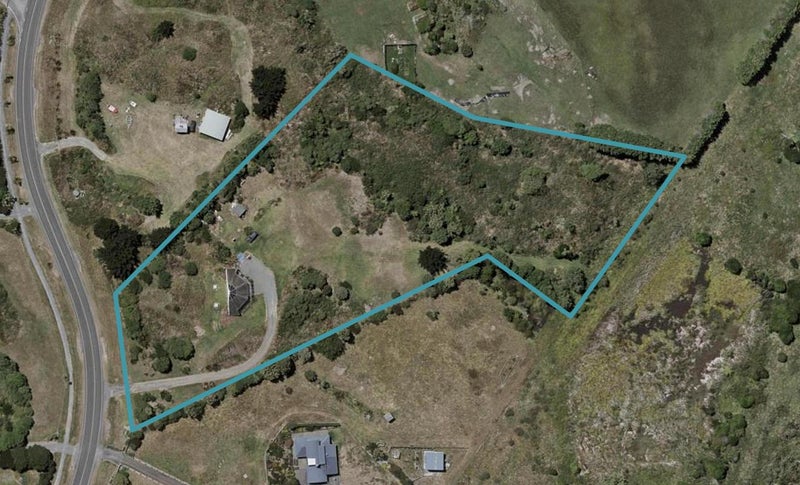 88 Rutherford Drive, Waikanae Beach, Waikanae - Carousel 1