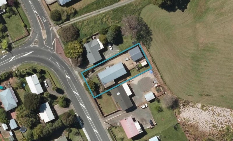 4 Corks Road, Kamo, Whangarei - Carousel 1
