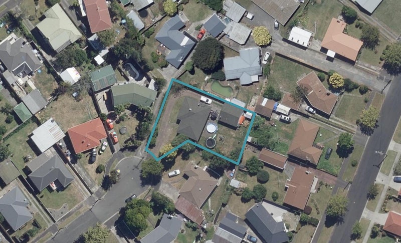 18 Thornton Place, Melville, Hamilton - Carousel 1