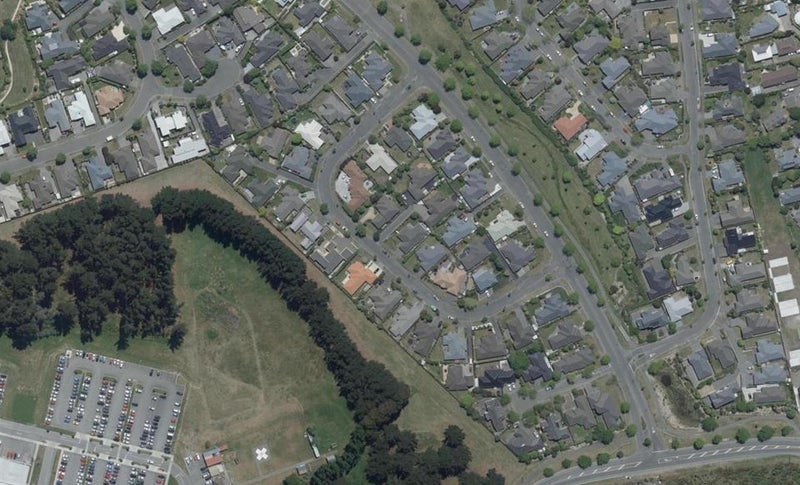 12 Amoka Crescent, Parklands, Christchurch - Carousel 1