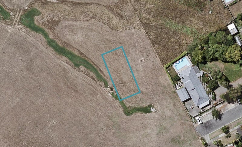 35 Selby Lane, HAVELOCK NORTH - Carousel 1