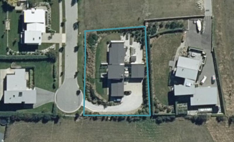 13 Clearview Street, Wanaka - Carousel 1