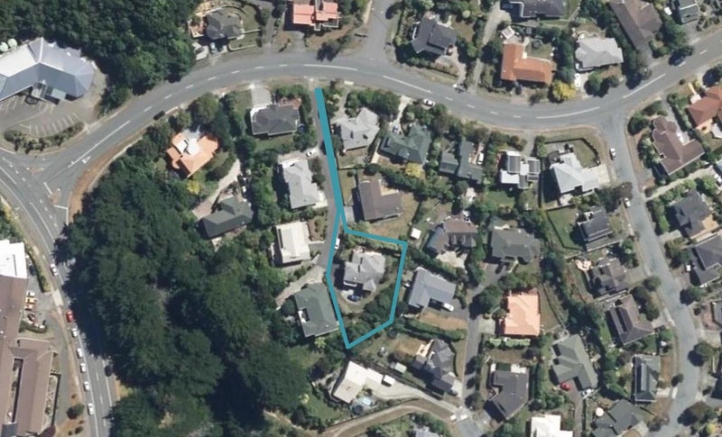 14 Joseph Banks Drive, Whitby, Porirua - Carousel 1