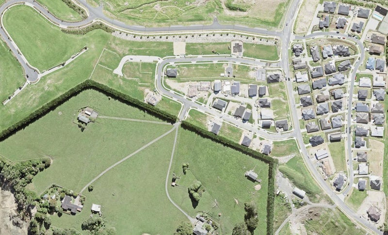 1 Tikumu Road, GULF HARBOUR, WHANGAPARAOA - Carousel 1