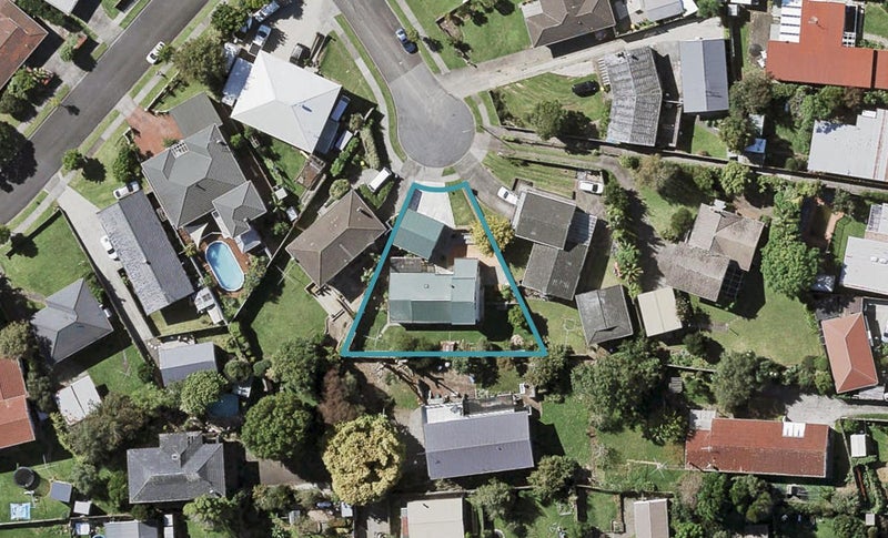31 Jade Avenue, Pakuranga Heights, Auckland - Carousel 1