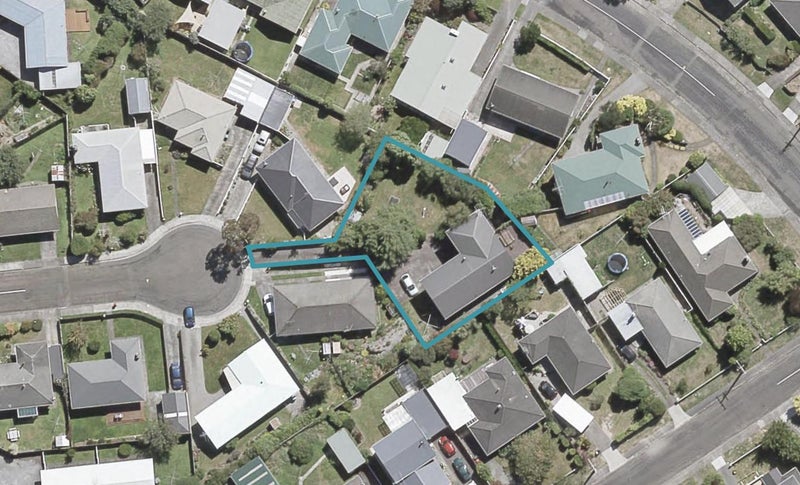 12 Tiwakawaka Grove, Heretaunga, Upper Hutt - Carousel 1