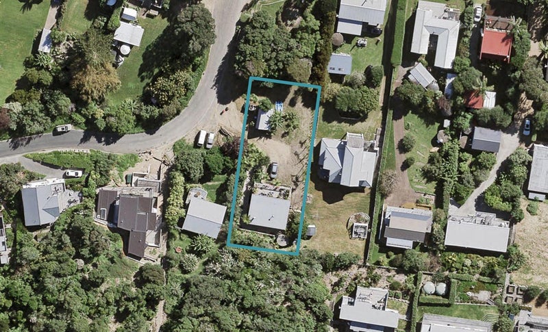 1 Seventh Avenue, Onetangi, Waiheke Island - Carousel 1