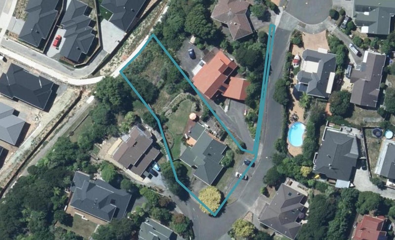 12 Eclipse Lane, Whitby, Porirua - Carousel 1