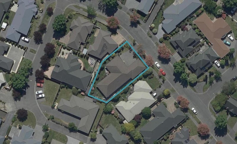 16 Berkshire Drive, Avonhead, Christchurch - Carousel 1