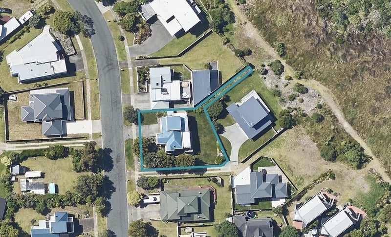 29 Papaunahi Road, Bowentown, Katikati - Carousel 1