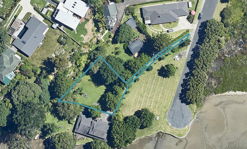 21 Bay Street, Matua, Tauranga - Carousel 1