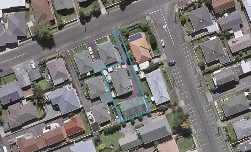 8A Holsworthy Road, Lower Vogeltown, New Plymouth - Carousel 1