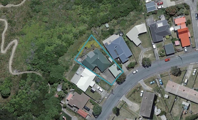 32 Kekerenga Street, Strathmore Park, Wellington - Carousel 1