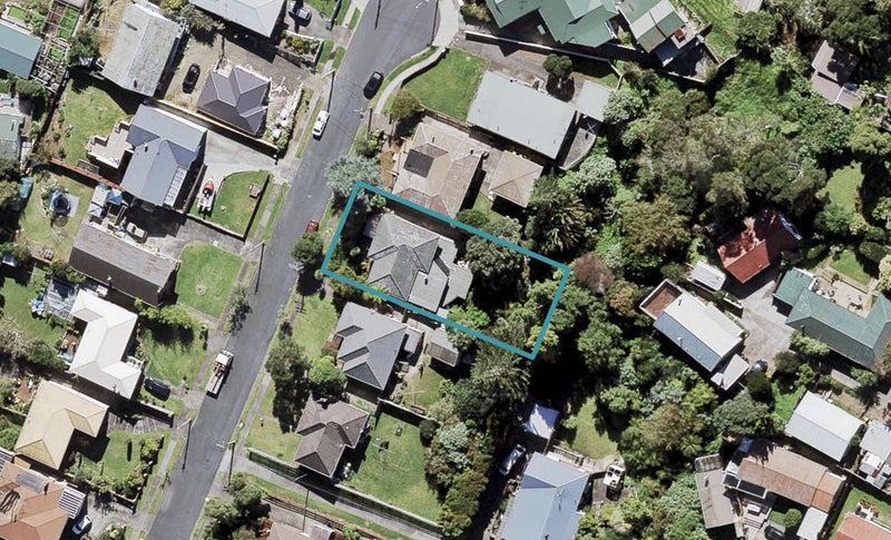 18 Kelston Street, New Lynn, Auckland - Carousel 1