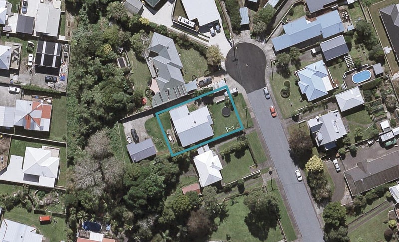 9 Raniera Street, Glen Avon, New Plymouth - Carousel 1