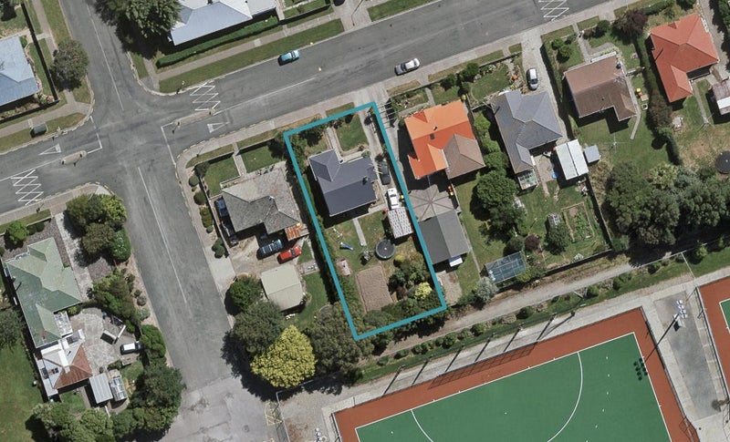 75 Islington Street, Turnbull Thomson Park, Invercargill - Carousel 1