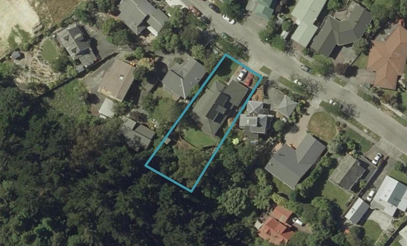 31 Heathcote Place, Fitzherbert, Palmerston North - Carousel 1