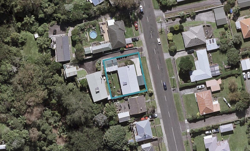 152 Seaview Road, Westown, New Plymouth - Carousel 1