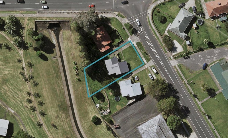 3 Ferguson Road, Otara, Auckland - Carousel 1