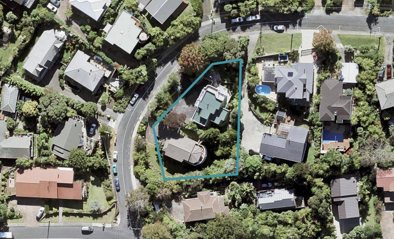 2/3 Oban Road, Browns Bay, Auckland - Carousel 1