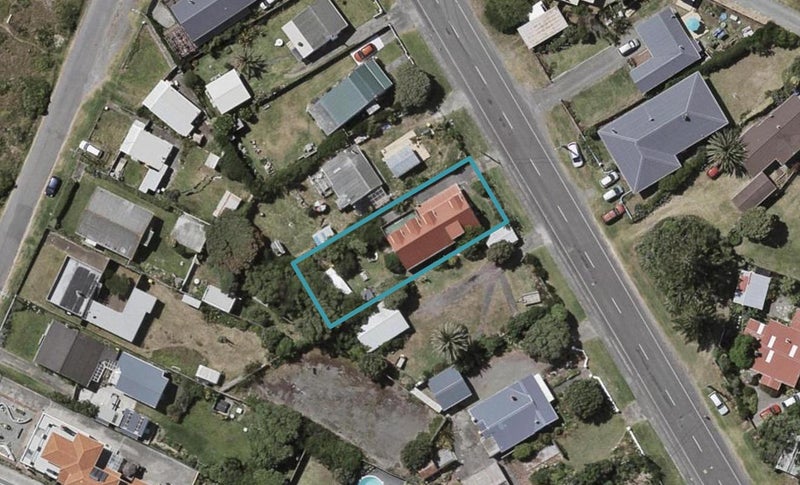 11 Rangiuru Road, Otaki Beach, Otaki - Carousel 1