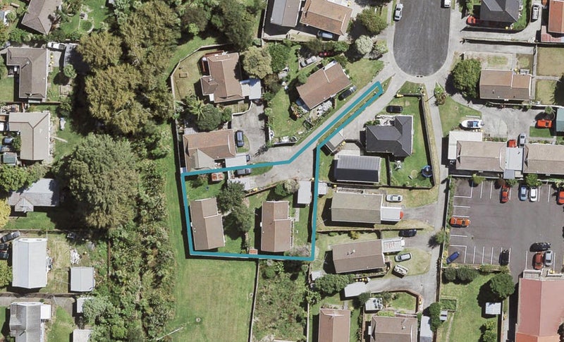 2/29 Edwin Freeman Place, Ranui, Auckland - Carousel 1