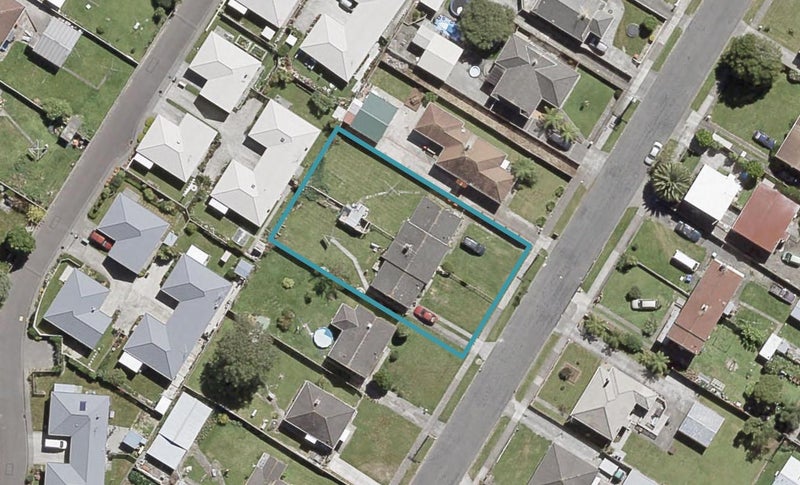 2/31 Biddle Crescent, Taita, Lower Hutt - Carousel 1