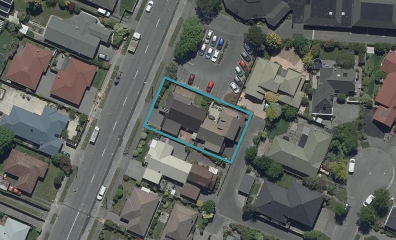11 Derenzy Place, Avonhead, Christchurch - Carousel 1