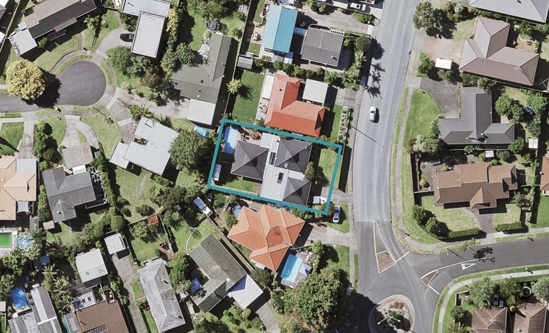 59 Pigeon Mountain Road, Half Moon Bay, Auckland - Carousel 1