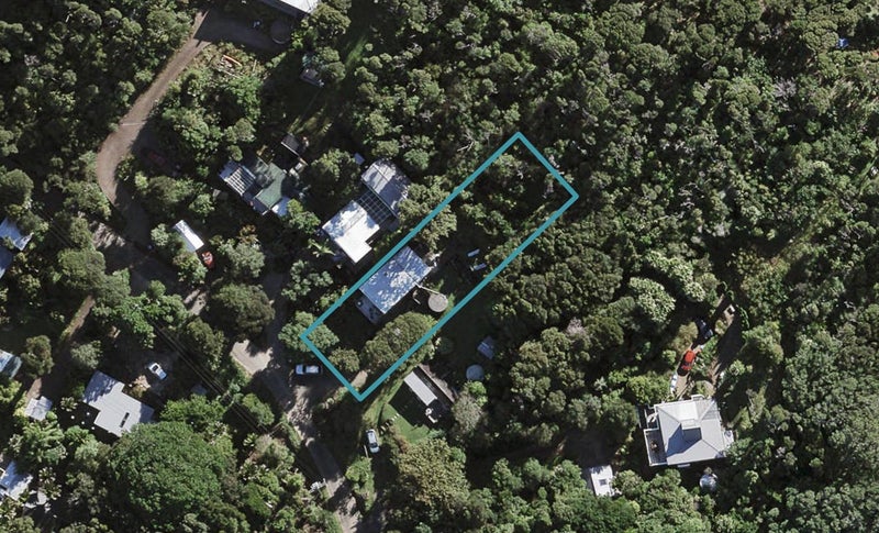 76 Fairview Crescent, Omiha, Waiheke Island - Carousel 1