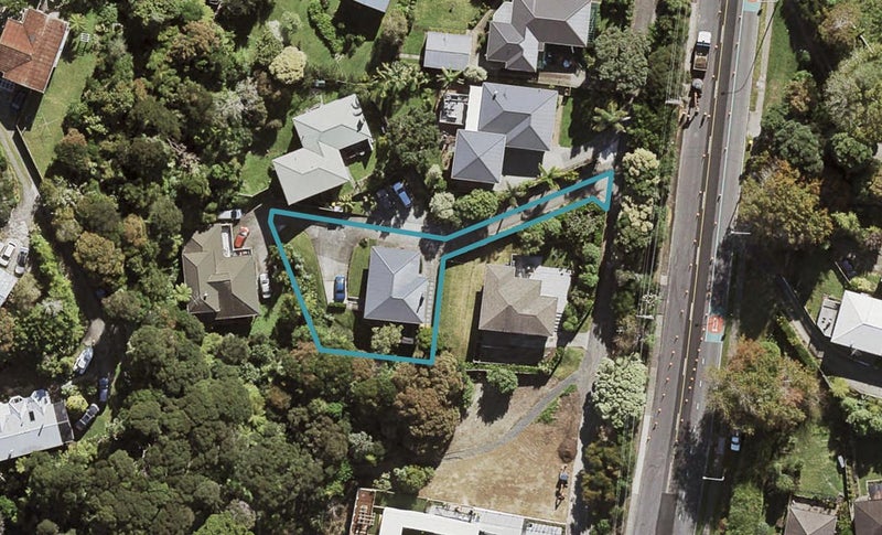 60 Lake Road, Northcote, Auckland - Carousel 1