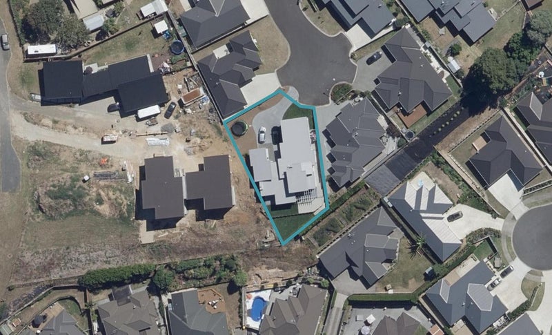 14 Ruske Place, Grandview Heights, Hamilton - Carousel 1