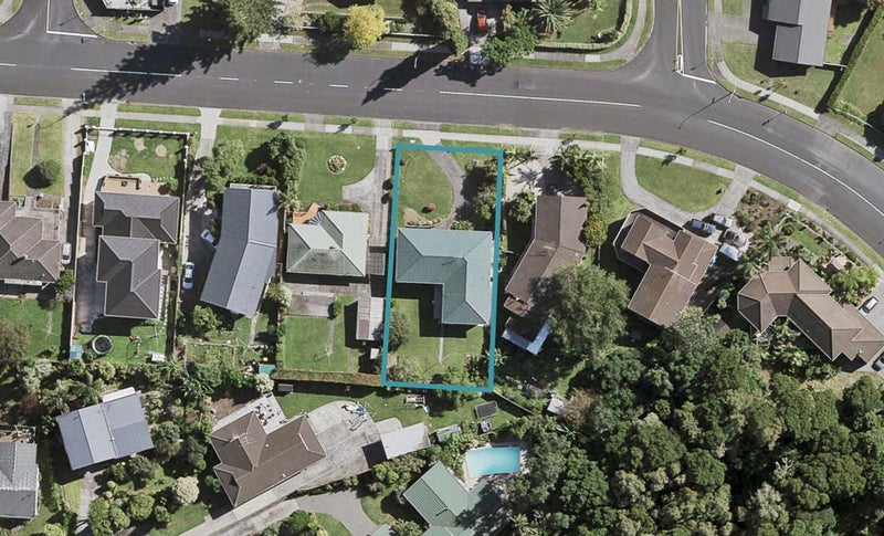 105 Grande Vue Road, Hillpark, Auckland - Carousel 1