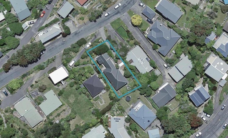 66 Warwick Street, Wilton, Wellington - Carousel 1